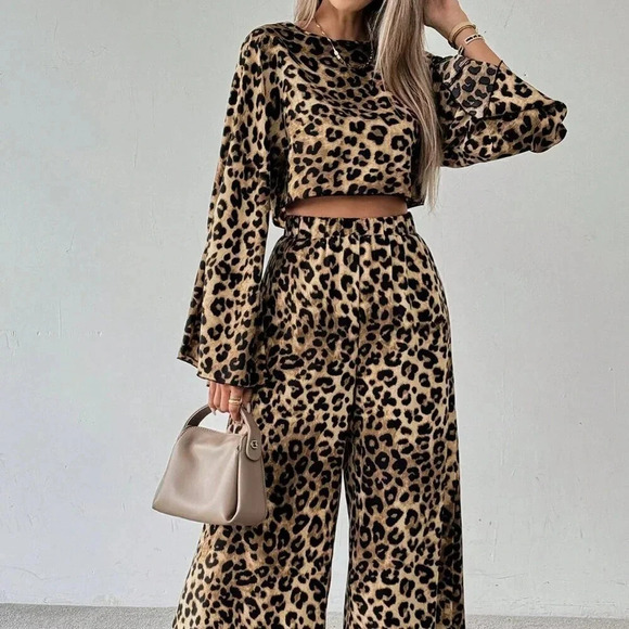 Multicolor Casual Women's Leopard Print Crew Neck Crop Top & Wide Leg Pants Set - Picture 1 of 5